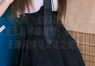 Xiuren秀人网 – 热门更新来袭！龙籹cool全新美足作品尽情展现，带你探索足下的无限风情与灵动之美.txt