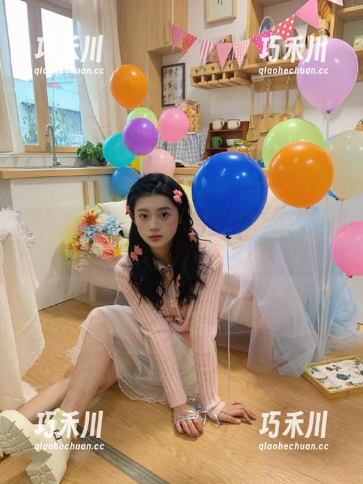 ZinieQ 最新作品上线!ZinieQ女神异闻录5高卷杏圣诞版展现节日绚丽风采!.txt