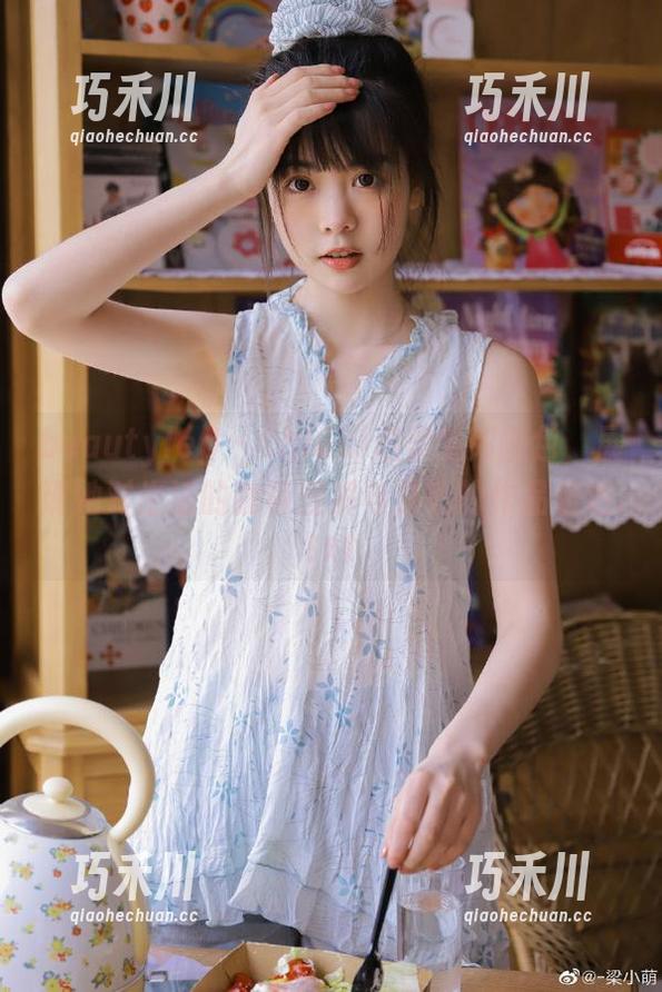 beautyleg-ChiChi beautyleg - ChiChi温柔系列图包,展现她对生活的独特理解与灵动的作品表达.txt