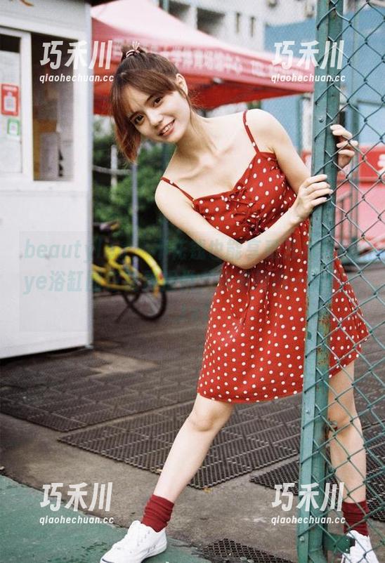 beautyleg - 不花钱也能享受艺术！Faye浴缸图包免费提供，快来抢占一份吧！.txt