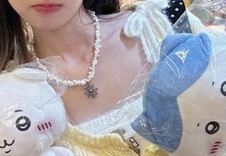 beautyleg – 泳衣与阳光的完美邂逅：Yen的私拍写真让你心动不已，仿佛还能闻到海风！.txt