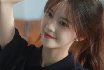 pans – 体验金熙的透明视觉奇迹：她的作品图包让人惊叹不已.txt
