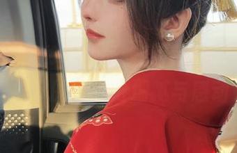 一小央泽秘书写真最新图片更新,探索她独特视角下的每一份细腻与感动!.txt