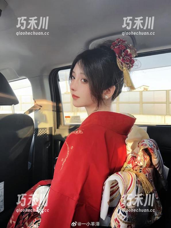 一小央泽秘书写真最新图片更新，探索她独特视角下的每一份细腻与感动！.txt