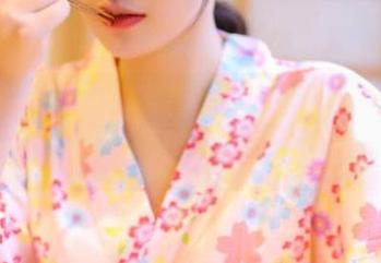 丽柜 – 兔子蕾丝写真：唯美美图与独特资源，带你领略视觉盛宴.txt