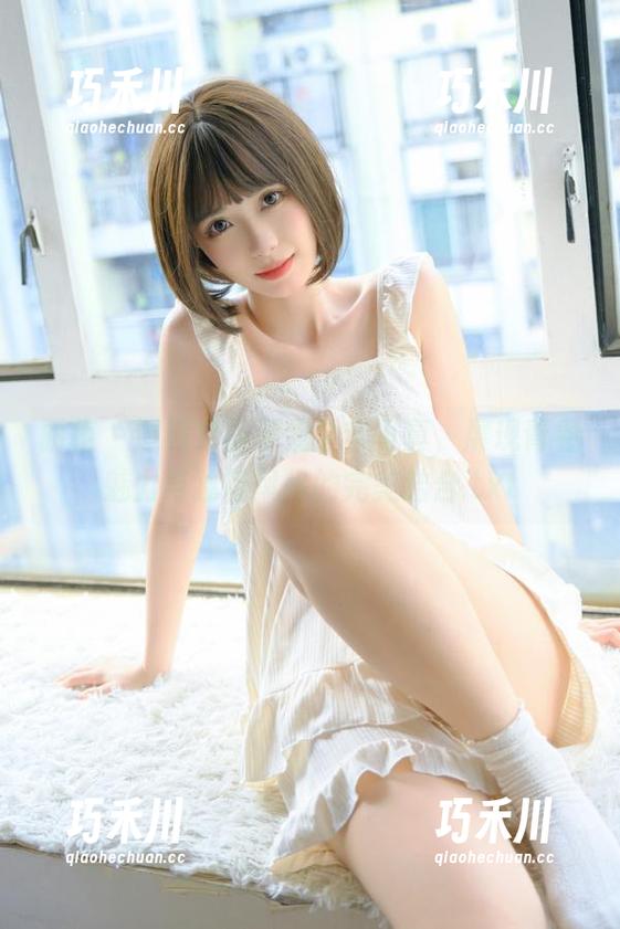 丽柜 - 邂逅文静学姐全套写真，展现青春魅力与独特风格的完美结合.txt