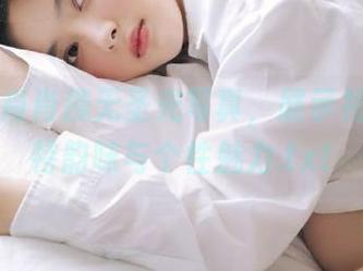 丽柜 – 肖肖携无圣光写真,展示礼服的独特韵味与个性魅力.txt