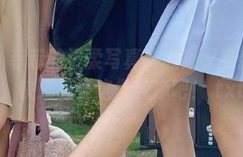 丽柜 – 菲菲的温柔写真作品集又有新更新，快来感受这份纯净吧！.txt