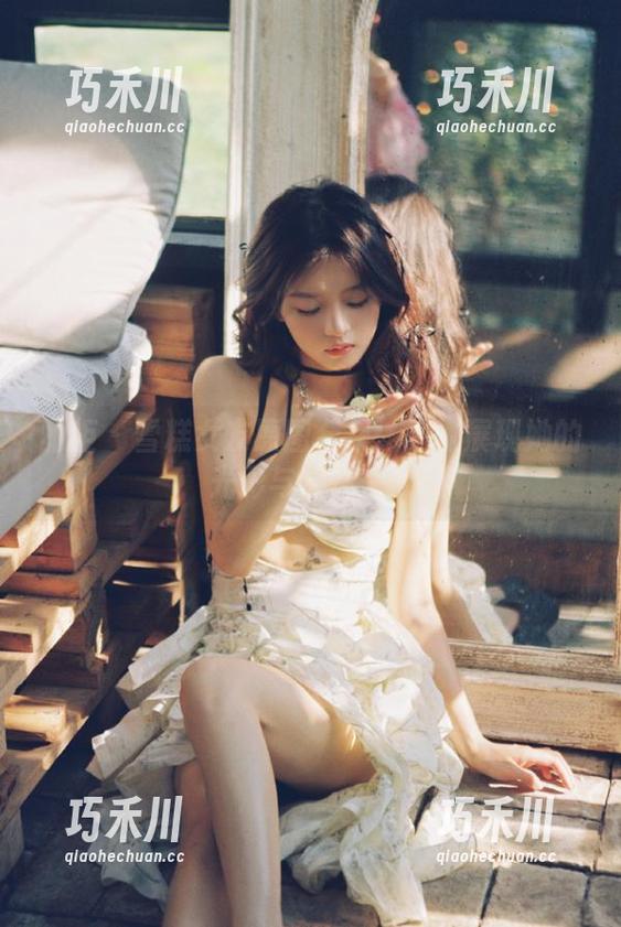 丽柜 - 雪糕女友原图合集：细腻展现她的光彩与个性.txt