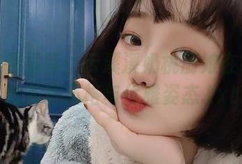 最新美图推荐：云溪溪奶桃厨娘在镜头下的多样风格与优雅姿态.txt