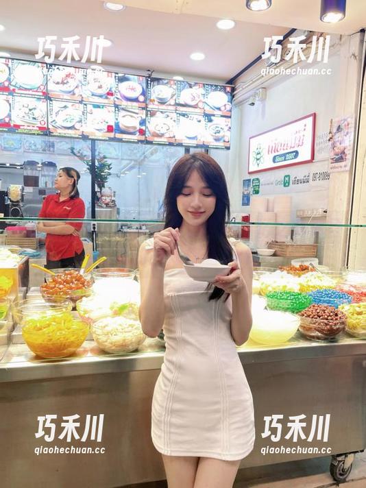克拉女神 - 沉浸在粉色世界：忆之为你呈现的图库作品.txt
