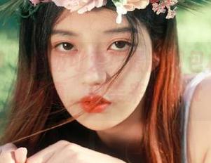 克拉女神 – 超级可爱！最新图包杨暖双马尾写真，甜美来袭.txt