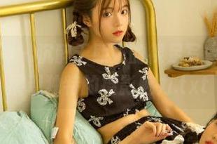 克拉女神 – 沉醉于熙妍的裸足写真合集，展现独特的摄影魅力.txt