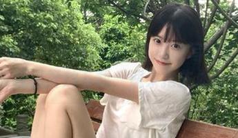克拉女神 – 独特风格！珊珊的写真《裤里丝》现已开放下载，速来抢先体验.txt