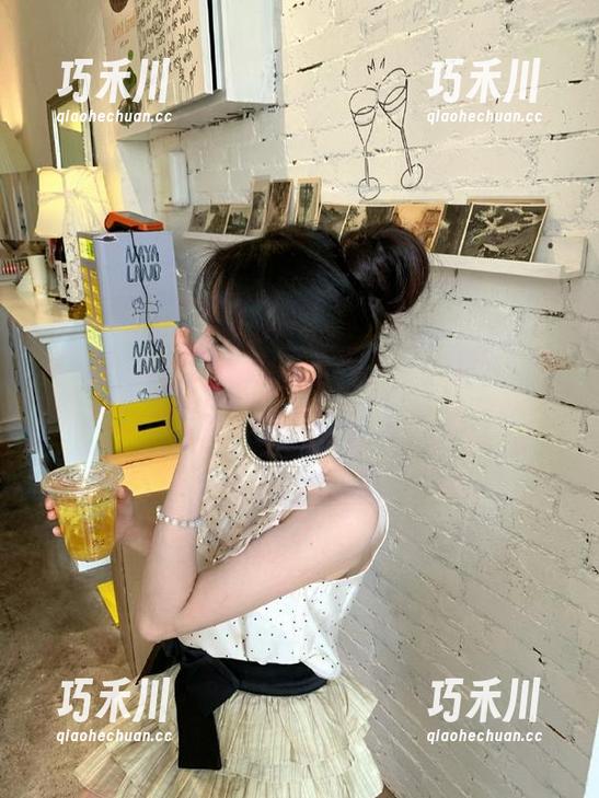 克拉女神 - 绝美的瑞莎私拍瑜伽美图，展现女性力量与优雅的完美结合.txt