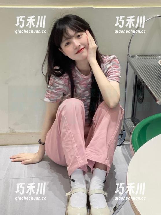 兔玩映画隆重推出蓝精灵主题套图，捕捉到那一瞬间的美丽与感动，作品绝对值得收藏！.txt