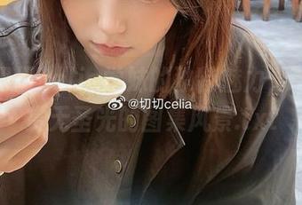 探索切切celia学妹的独特魅力，带你欣赏无圣光的图集风景.txt