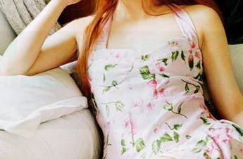 微密圈 – 欢乐无限，古阿扎最新“修女”写真作品在图库中绽放，快来享受视觉盛宴！.txt
