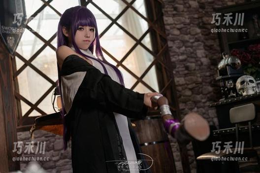 一起来探讨咬一口兔娘的私人定制作品WiggleWiggle，这份cos艺术背后的秘密揭秘！.txt