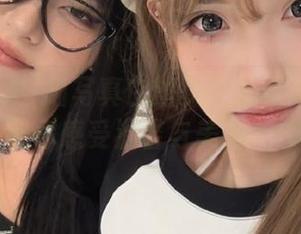 最新力作！喵写真白丝少女居家写真图册带你感受温馨与美丽.txt