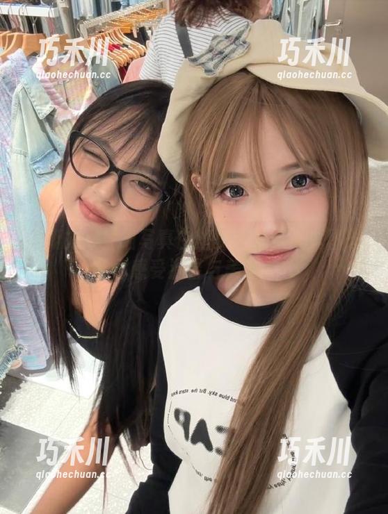 喵写真 最新力作!喵写真白丝少女居家写真图册带你感受温馨与美丽.txt