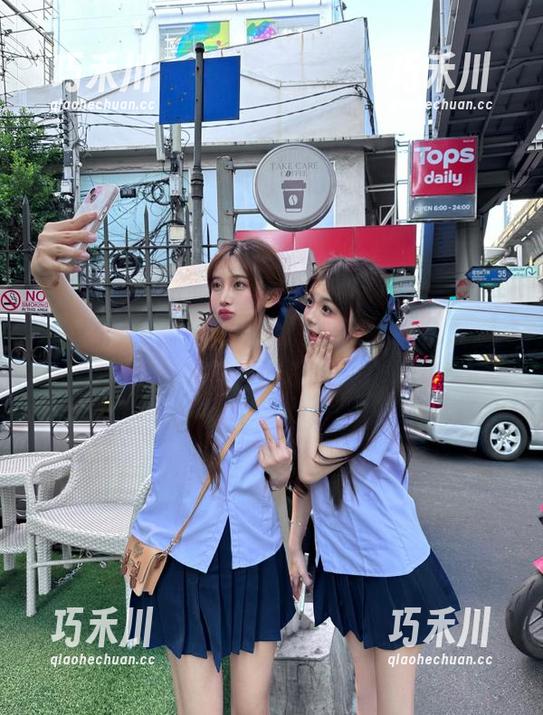 嗲囡囡 - 诗诗kiki甜心高清图集：探索她的甜美与优雅瞬间的视觉盛宴.txt