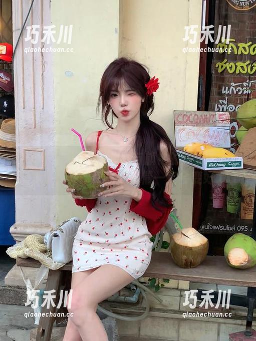 嗲囡囡 - 鱼子酱Fish与旗袍的完美邂逅：看看这些美丽作品，心情一定会变好.txt
