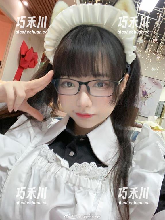 大大卷卷小卷 大大卷卷小卷的空姐写真合集:令人惊艳的绝美照片.txt