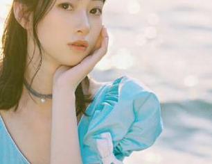 头条女神 – 感受小晴子的温柔光芒,超美图包倾情呈现每个细节.txt