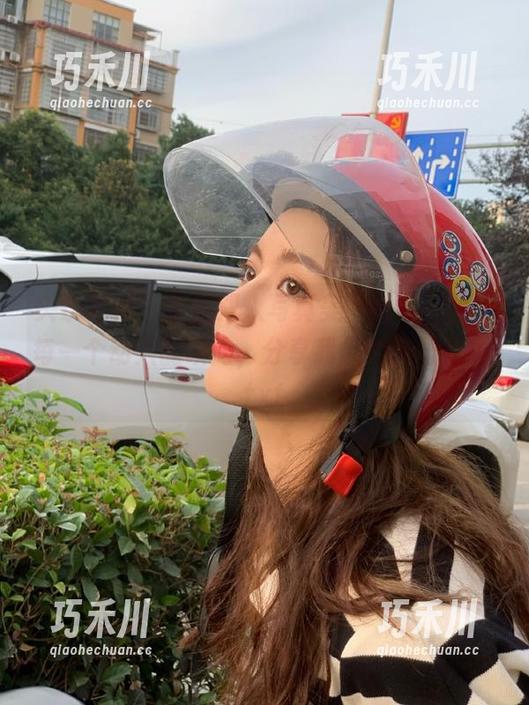 头条女神 - 文雪双人写真美图合集，记录每一个动人的瞬间，分享我们的甜蜜故事.txt