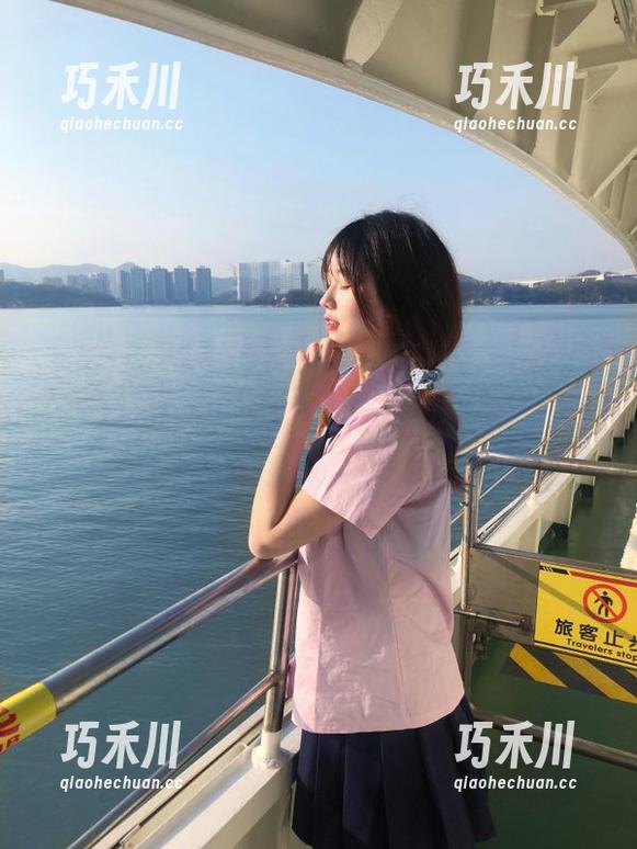 头条女神-琳琳 头条女神 - 不容错过!琳琳全新白色写真作品更新,记录每个动人瞬间!.txt