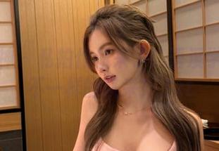 头条女神 – 私拍作品来了!语溪学妹展现不一样的风采!.txt