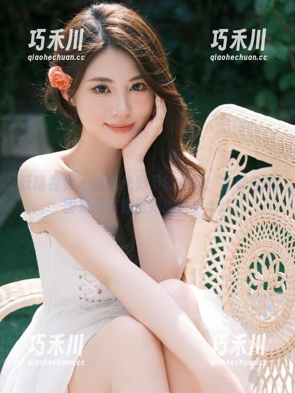 妖精视觉 - 细腻光影下的顾顾：全套自拍图集带你走进她的世界.txt
