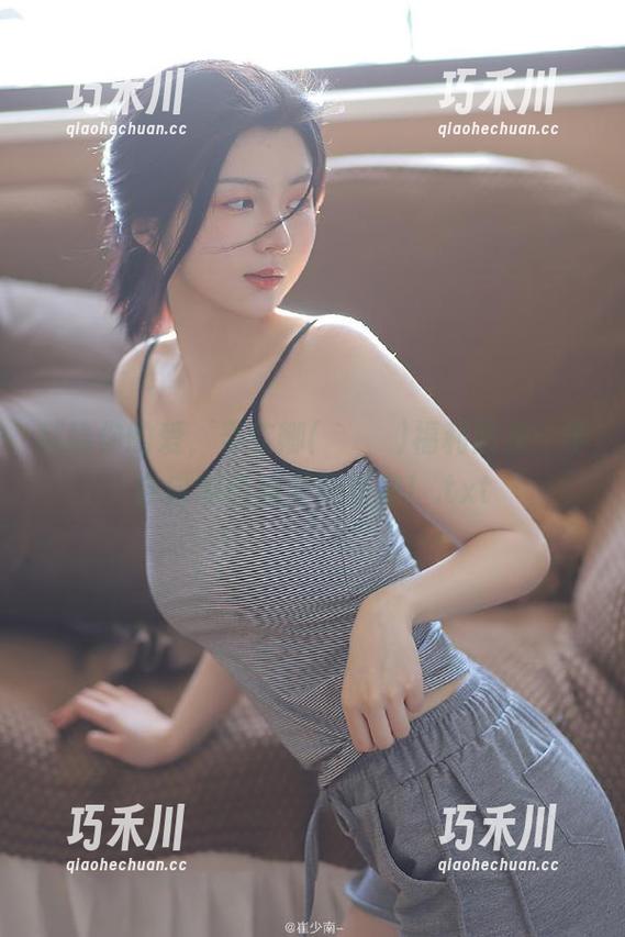 献给你的爱，姜仁卿(강인경)福利图集：学会自嘲的幽默和甜蜜！.txt