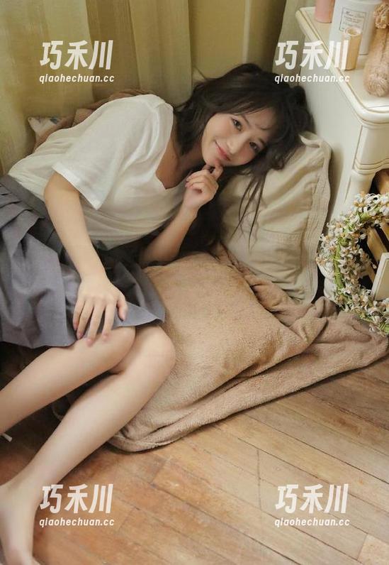 学妹加速跑 - 小七与奶茶店的甜蜜邂逅，特别写真合集值得你收藏！.txt
