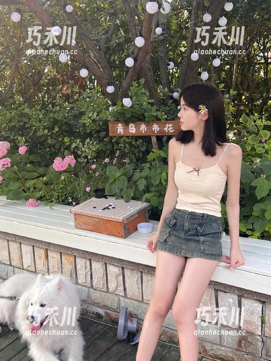 学妹加速跑 - 彤彤私拍合集：初见小学妹，甜美笑容与顽皮瞬间的完美交融！.txt