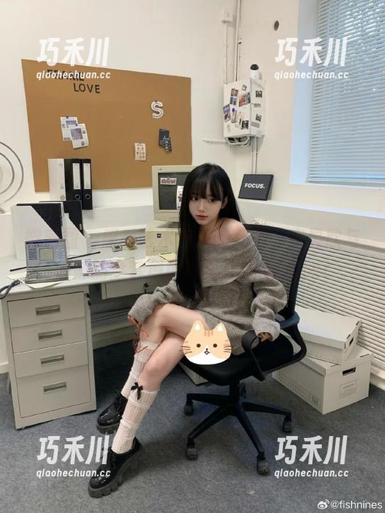 宋昱欣 微密圈 - 感受艺术与美的交融,宋昱欣与妹妹的全套原图写真让你心动.txt