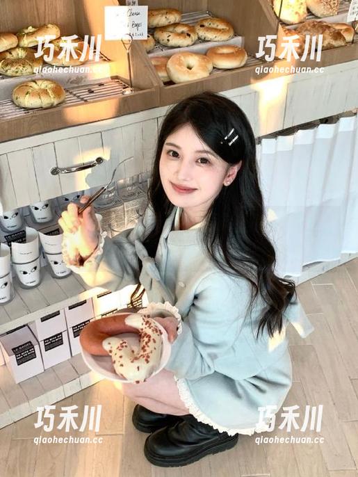 微密圈 - 高清写真专辑：宋昱欣在办公室的迷人剪影.txt