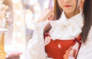 小野妹子w独特礼服风格写真，原图展现个性与优雅的结合.txt