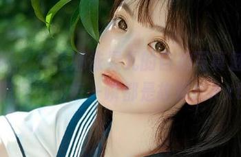 尤果网 – 体验娜依灵儿的自拍写真魅力,原图中的每一瞬都是故事!.txt