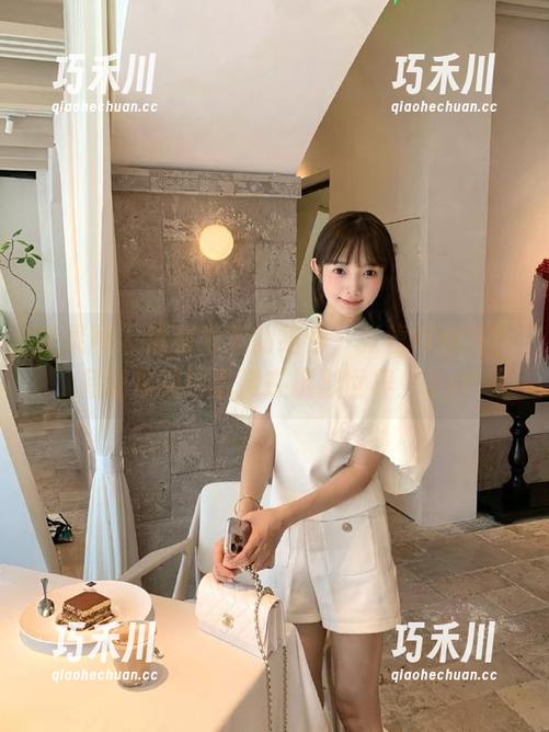 尤果网 - 福利与美的结合，张馥棋油亮作品让你瞬间沉浸在摄影世界！.txt