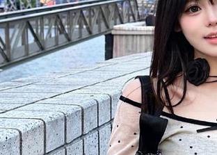 尤果网 – 筱慧最新写真集：揭秘女孩背后的动人故事.txt