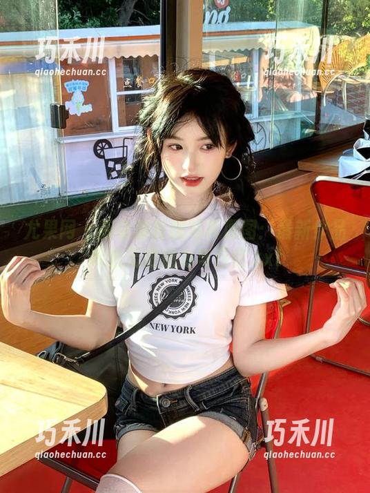尤果网 - 诗朵雅长腿写真原图：最新作品传达无限魅力与自信.txt
