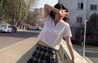 尤果网 – 颜亦汐女友高清写真大揭秘,分享她与猫咪的奇妙瞬间,笑点满满!.txt