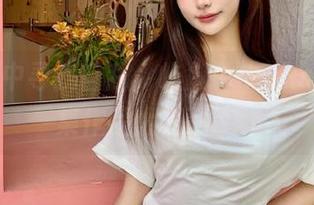 在丝袜中寻找自我：屿鱼yukako最新全集作品大揭秘.txt