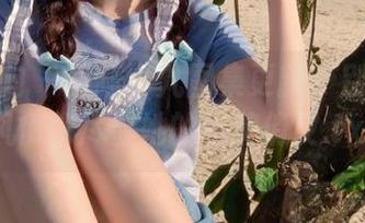 异思趣向 – 最新小九图集更新：别样棉袜风情，尽显她的甜美俏皮.txt