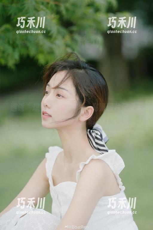 想要个公主抱 邂逅“想要个公主抱”,高清图片记录天台上的迷人时刻.txt