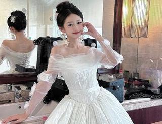 星乐园 – 高清楚琪kiki粉色写真精选合集：绽放梦想与希望的璀璨光芒.txt