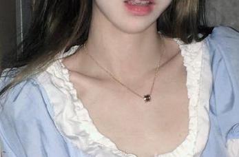 星颜社 – 清妙职业装写真集精选：驾驭不同职场形象，完美诠释专业与时尚的无缝衔接.txt