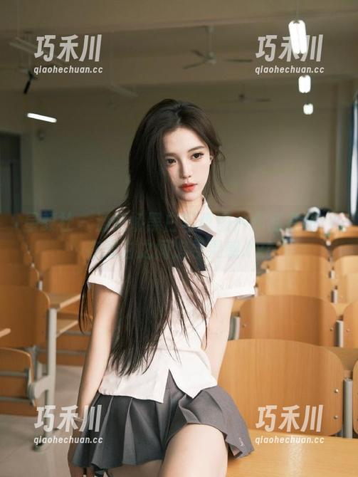 星颜社-潘娇娇 星颜社 - 潘娇娇黑白写真图片作品赏析:在黑白之间追寻灵感.txt